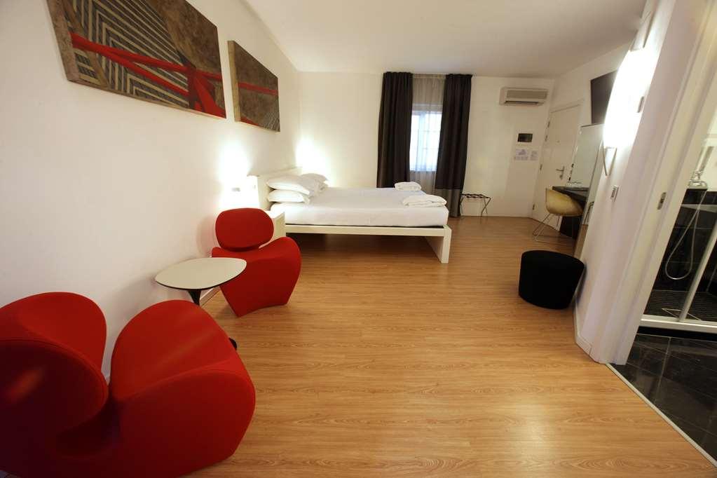 Hotel Urban Design 4*